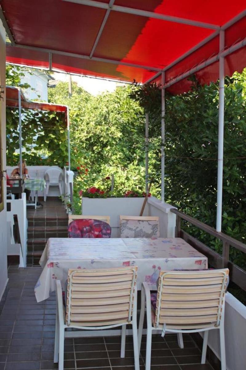 Apartments Ivo - With Terrace Supetarska Draga Buitenkant foto